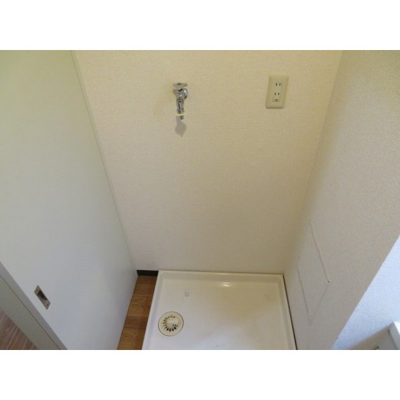 クリオ鎌倉笛田0214号室 室内洗濯機置き場