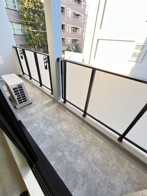 クロスレジデンス六義園2階 バルコニー