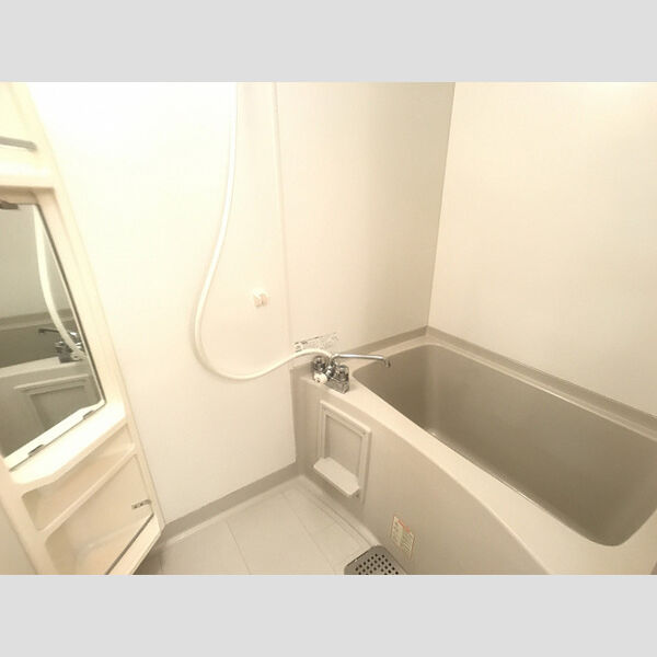 グランディール206号室 バス