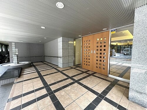 ライオンズスクエア小石川後楽園 エントランス　※前回募集時2024年8月撮影