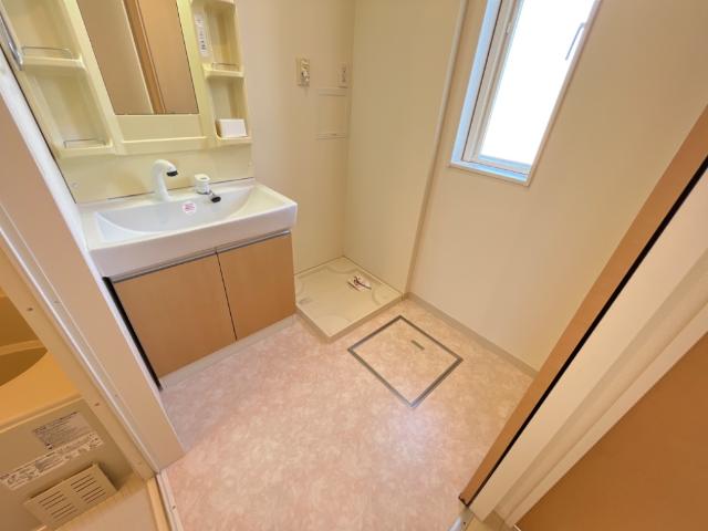 Ｍａｊｅｓｔｉｃ　ｇａｒｄｅｎ 洗面脱衣所