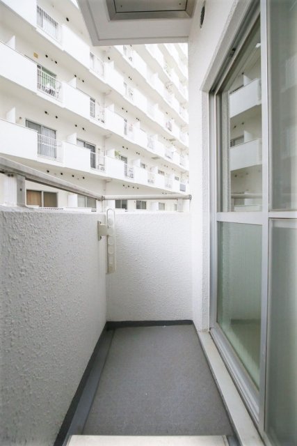 山下公園サンライトマンション弐号棟 バルコニー