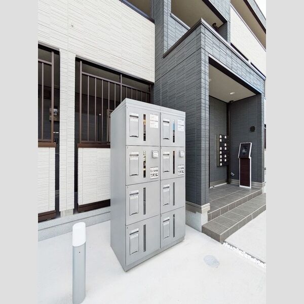 ノーブルパレス305号室 宅配ボックス