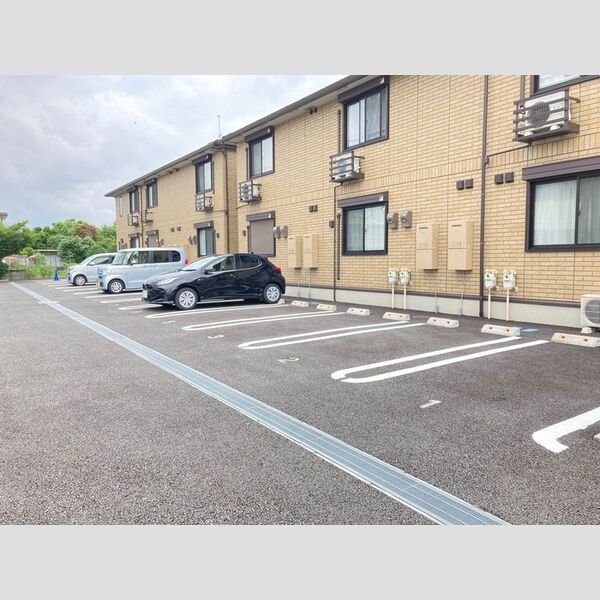 ポートランドAB　A棟 駐車場