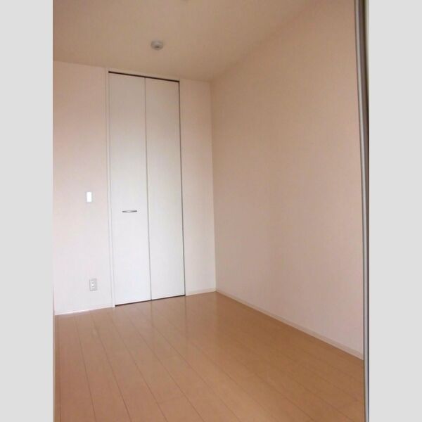 ヴェルドミール　Ⅱ303号室 洋室