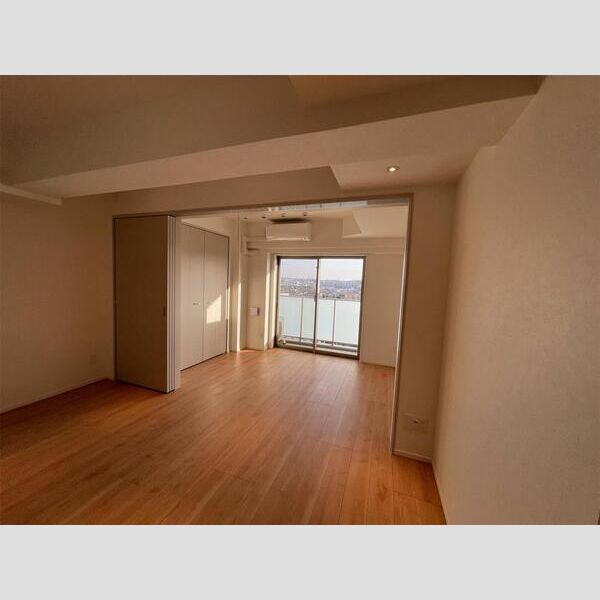 MAXIV府中AZ リビング