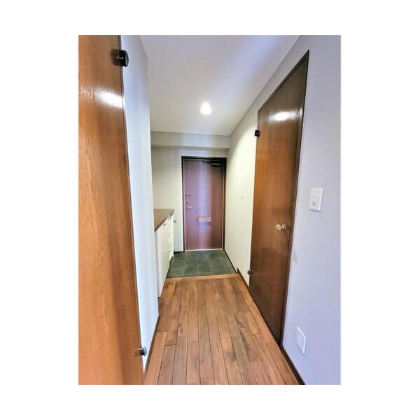 綾東ヴィレッジ弐番館506号室 同建物別部屋の参考画像