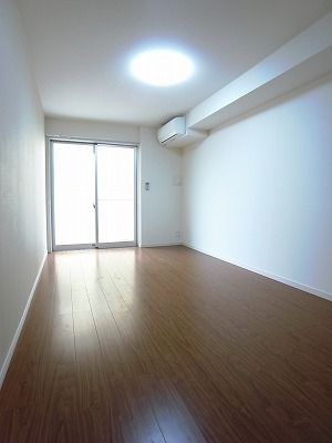 リブリ・ル・シャドール リビング