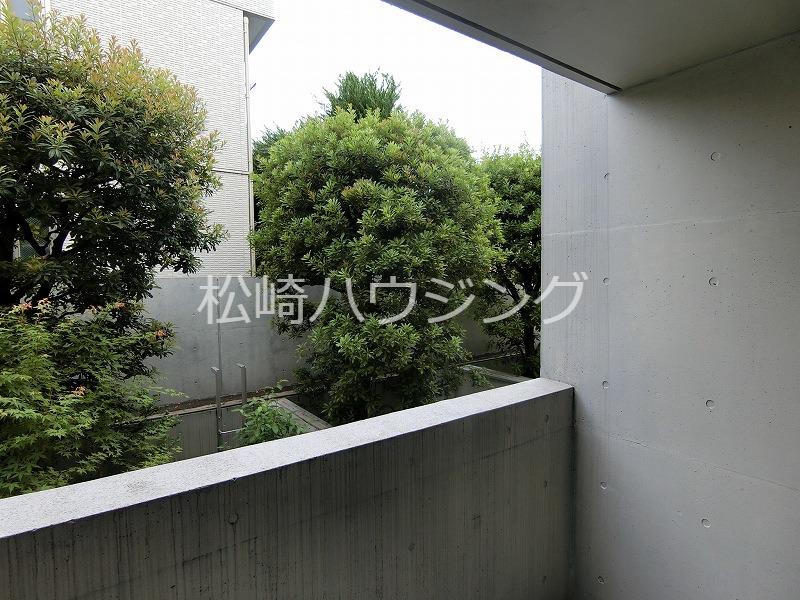 TRINITE Rouge1階 部屋その他