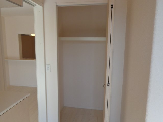 ヴィラージュ弐番館 収納