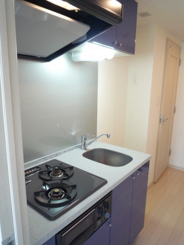 ガラ・ステーション岩本町North システムキッチン