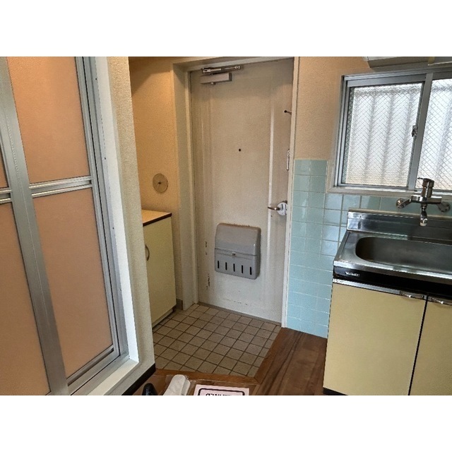 リュミエ越谷207号室 玄関