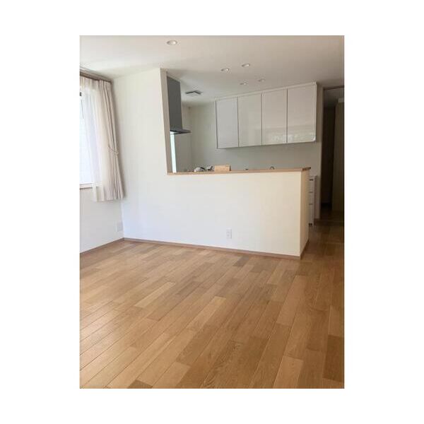 目黒区鷹番1丁目戸建賃貸 リビング