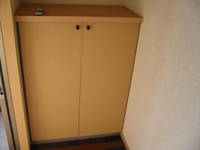 ガーデンハイツ シューズボックス