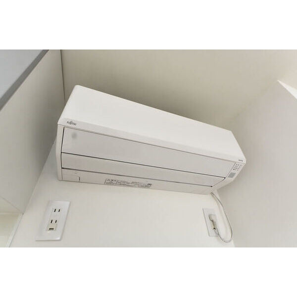 サリースマイル参番館0201号室 エアコン