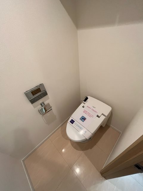 レジディアタワー乃木坂18階 トイレ
