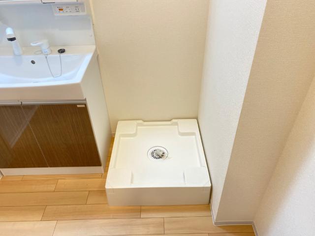 ヴァンベール201号室 洗濯機置き場