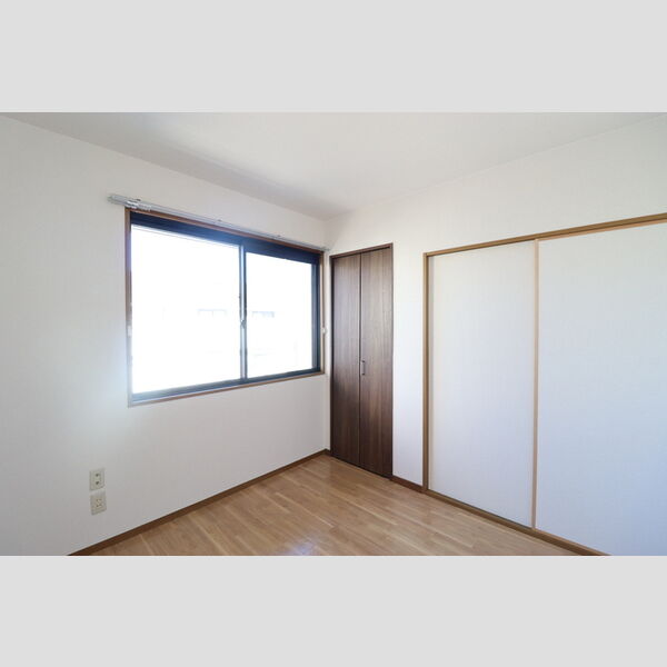 ヴィラモデルナ　C202号室 洋室