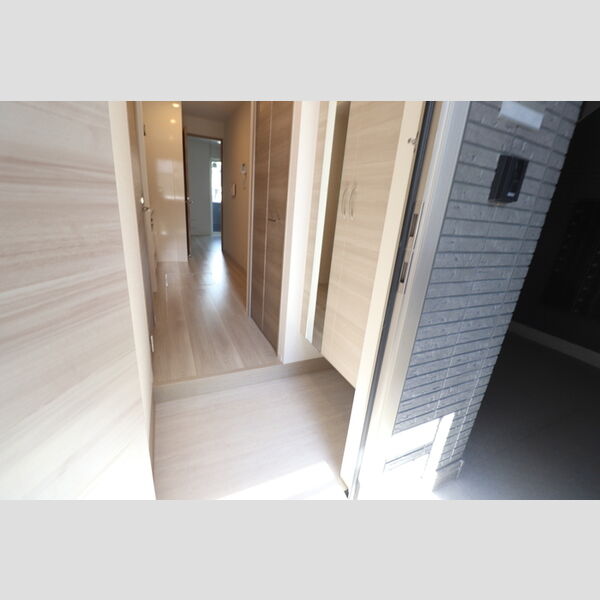 D-Sereno下藤沢106号室 玄関