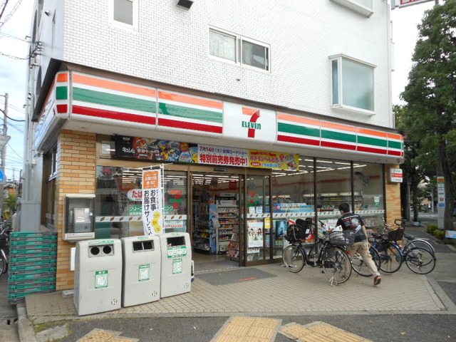 パンプキンハウス0110号室 セブンイレブン