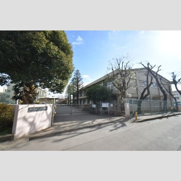 ロイヤルヒルズ 厚木市立南毛利中学校　徒歩約1分(約80m)