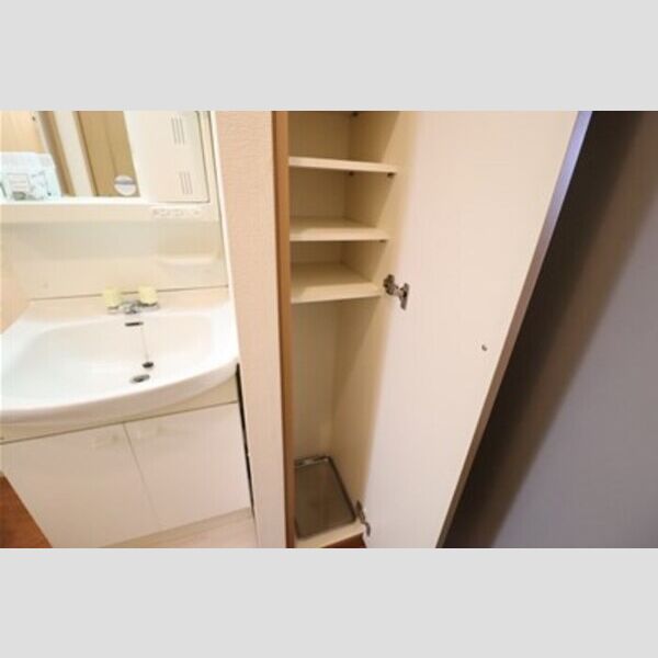 パティオ坂巻213号室 シューズボックス