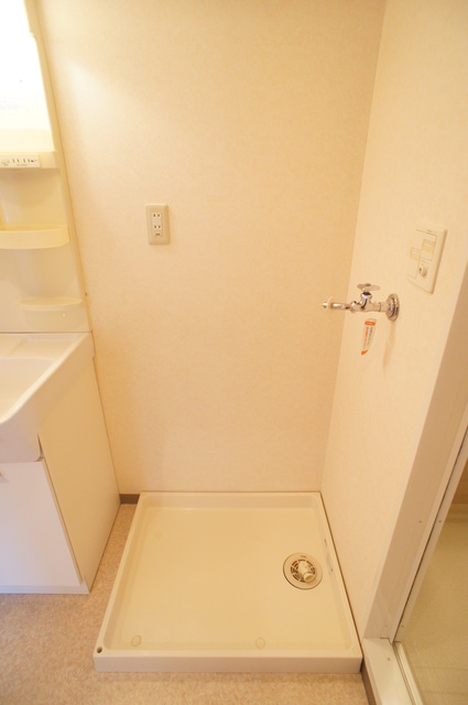 ディモ　フィリス 内観