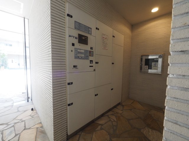 プレール・ドゥーク南品川3階 宅配BOX