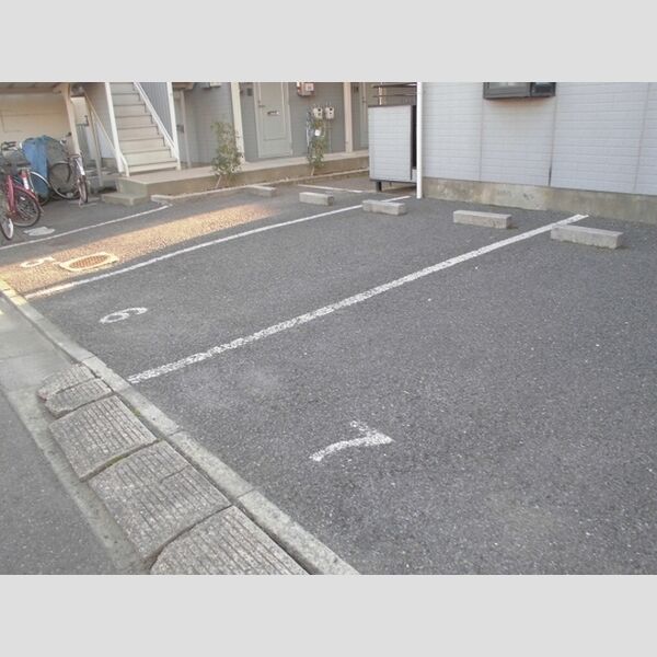 アネックス　壱番館 駐車場