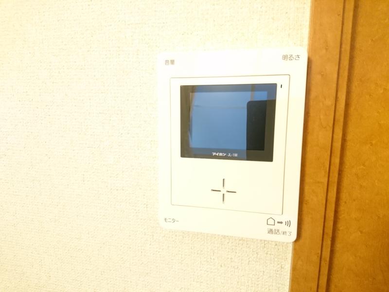 レオパレスパタータⅡ303号室 モニター付インターホン