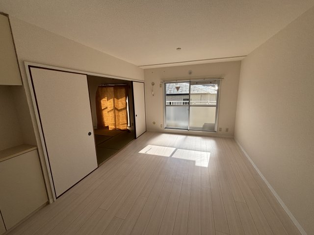 コウジィーコート0302号室 リビング