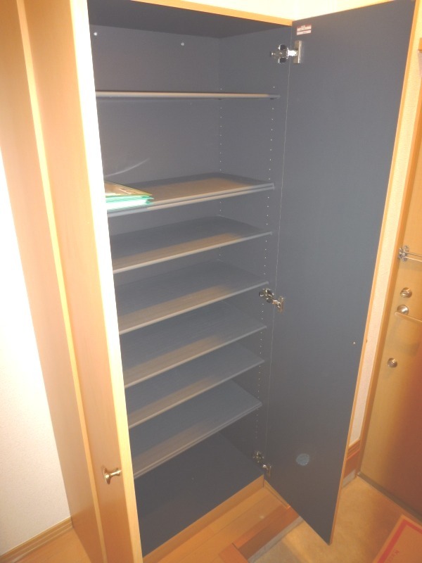 アビタシオン 収納