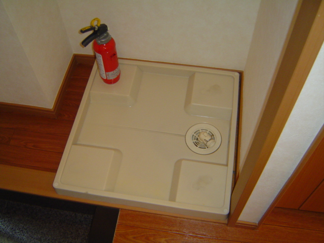 クレバーハウス203号室 洗濯機置場