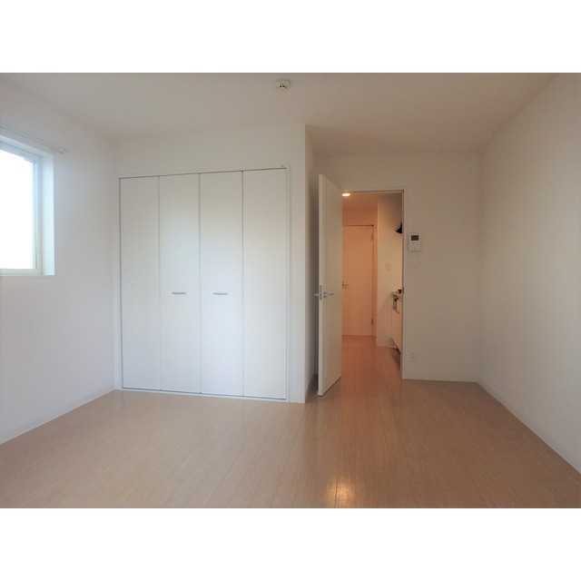 ＣＯＬＩＮＡ101号室 リビング