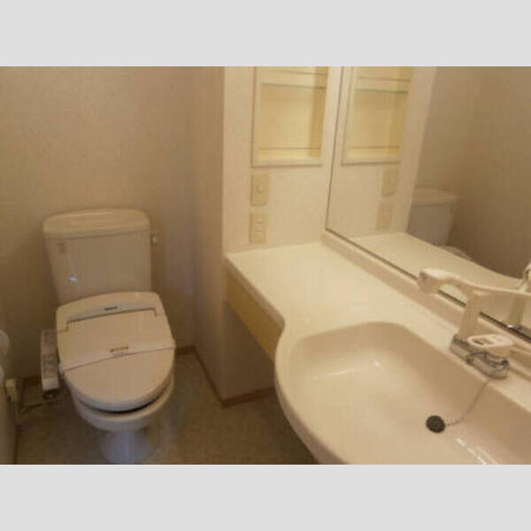 ファミール多摩平101号室 ファミール多摩平106