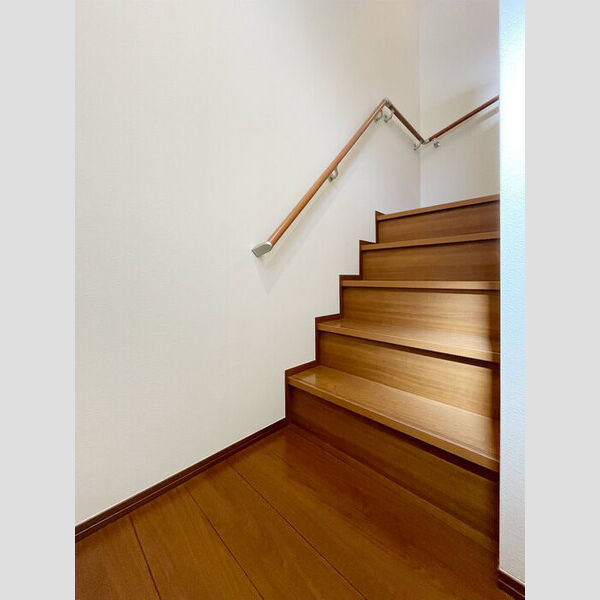 ル・ボヌール パークサイド301号室 階段