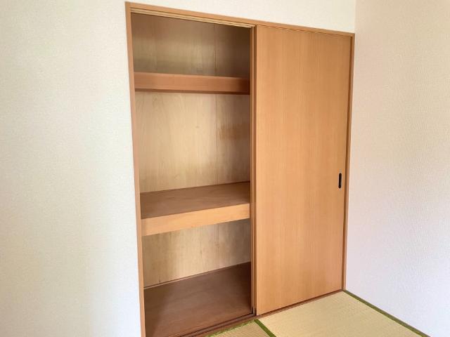 メゾンドリーム102号室 押入