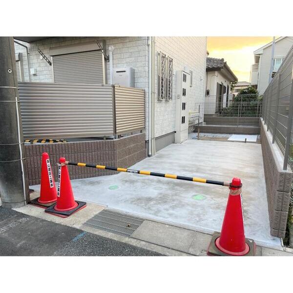 ラ・ドルチェ 駐車場