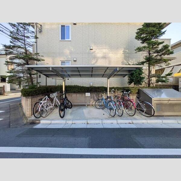 プランドールⅠ 駐輪場