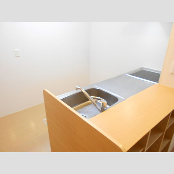 レフィナード(川越的場)101号室 キッチン