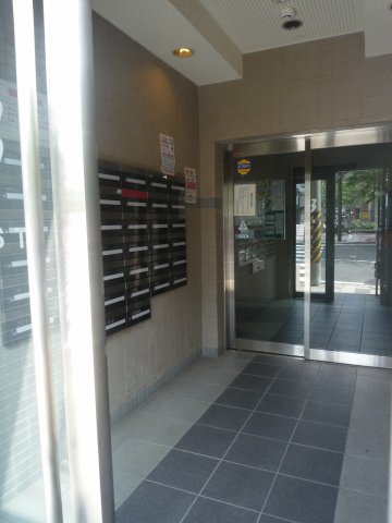 ベスト伊勢佐木町303号室 エントランス
