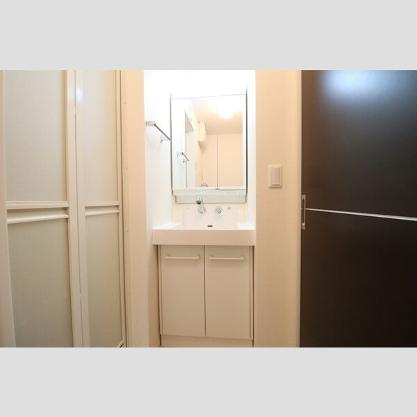 メゾンクロノス 洗髪洗面化粧台