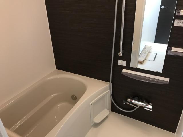 ケーズ  アバンティ101号室 バス