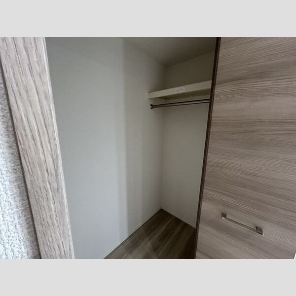 ミーナ西船橋106号室 ウォークインクローゼット