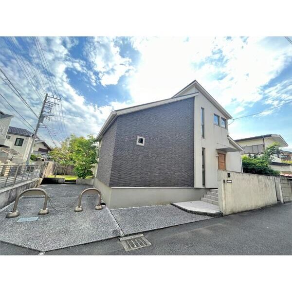 藤沢市鵠沼松が岡3丁目戸建の外観画像