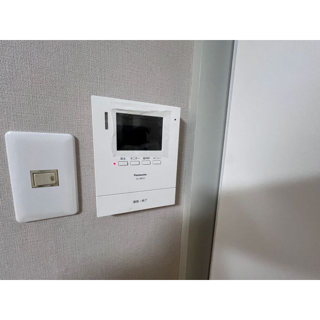 メゾン･ワールド103号室 モニター付きインターホン新設