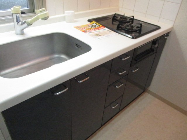 東急ドエル・アルス本郷南 システムキッチン（2口ガスコンロ・グリル付）