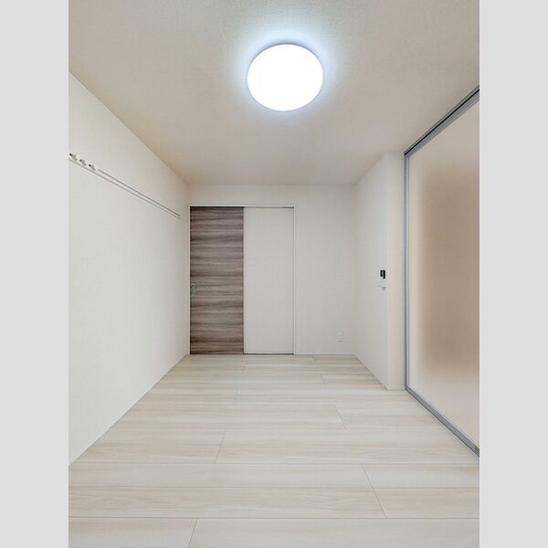 Le Ginkgo102号室 洋室6帖