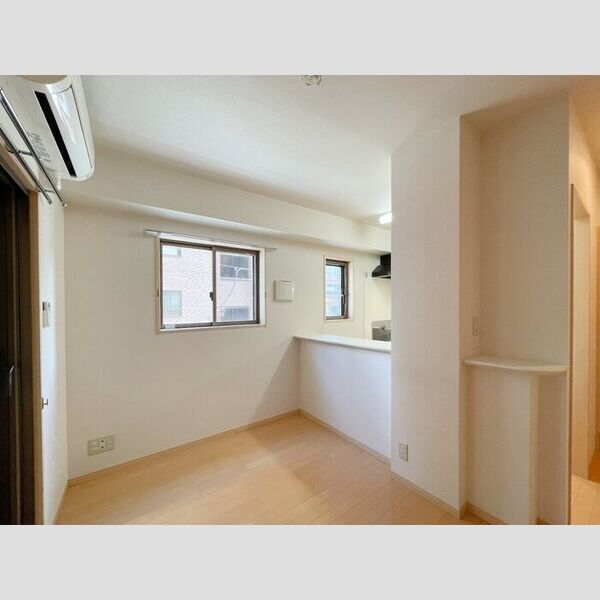 203号室