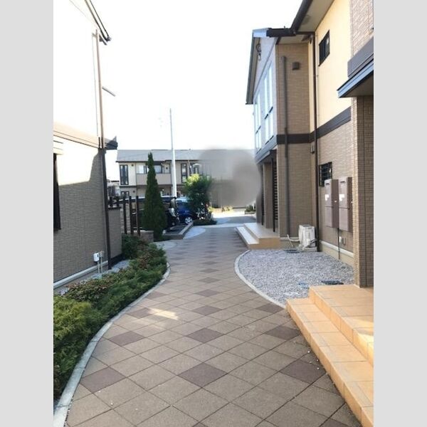 シャインアイリス　Ⅱ106号室 エントランス
